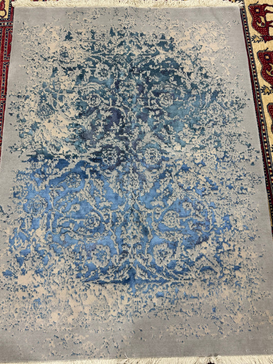 Silk & Wool Rug. Faded Elegance.