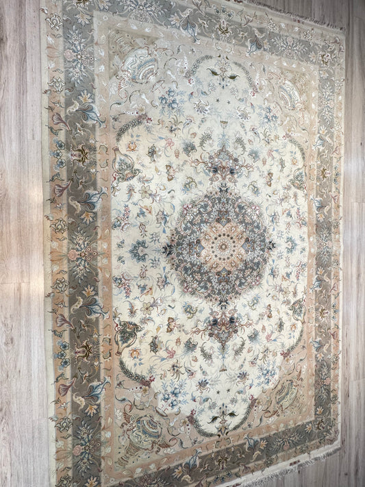 Wool Rug. Pearl of Persia.