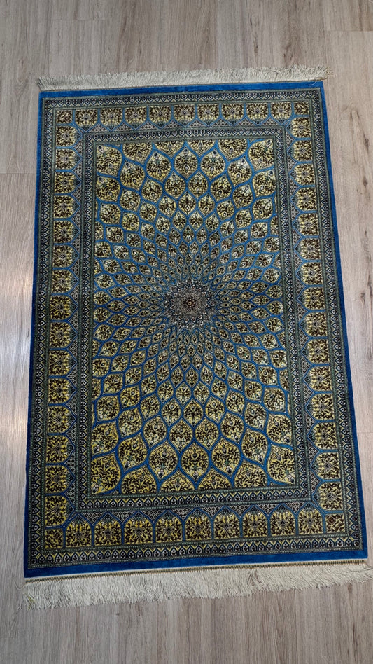 Silk Rug. Golden Dome.