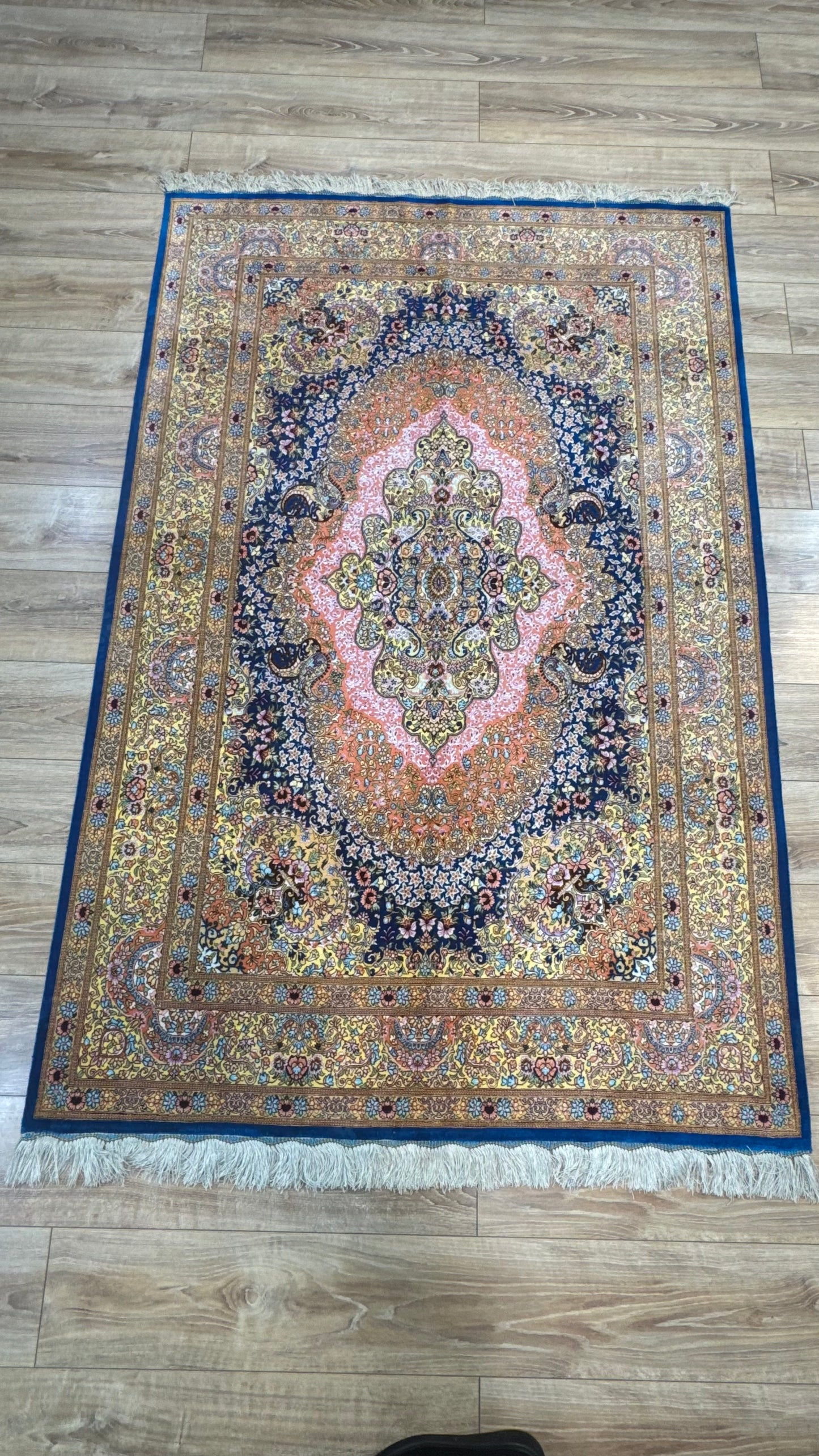 Silk Rug. Nayrang Medallion.