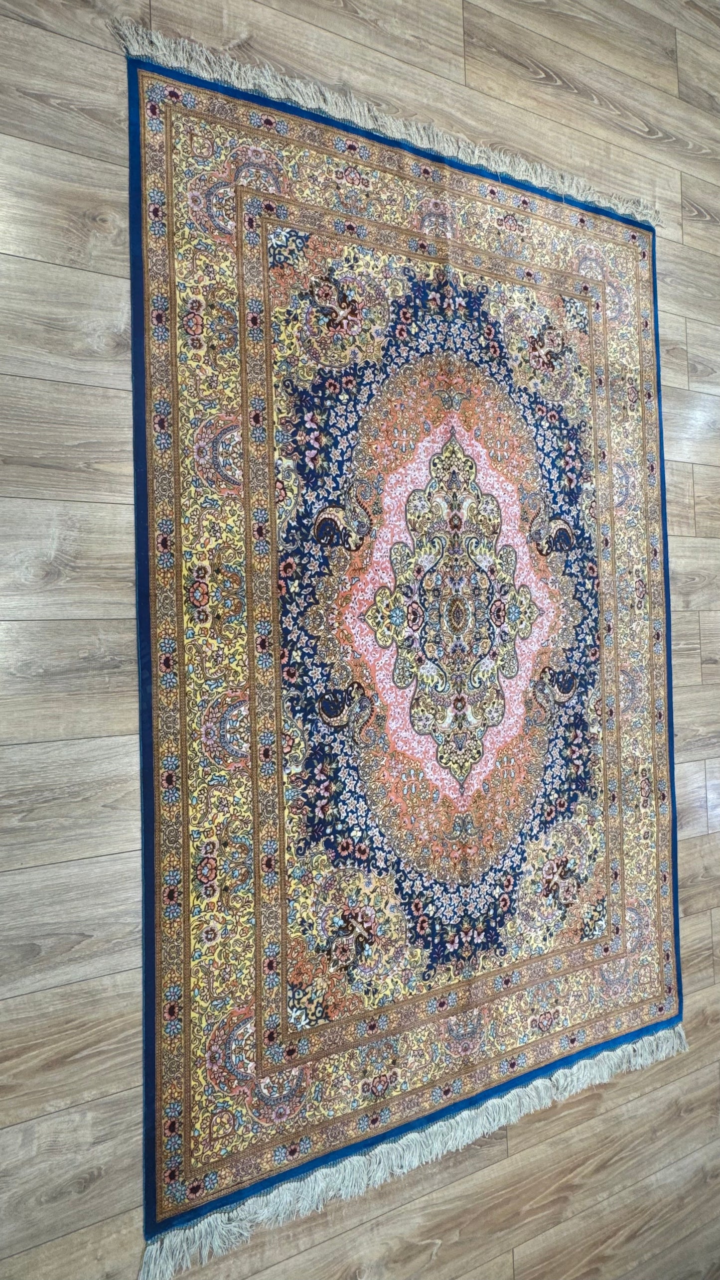 Silk Rug. Nayrang Medallion.