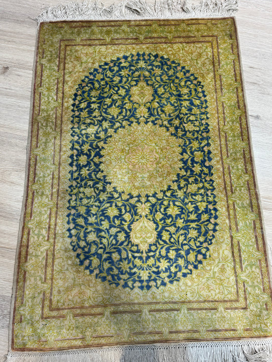 Silk Rug. Celestial Medallion.