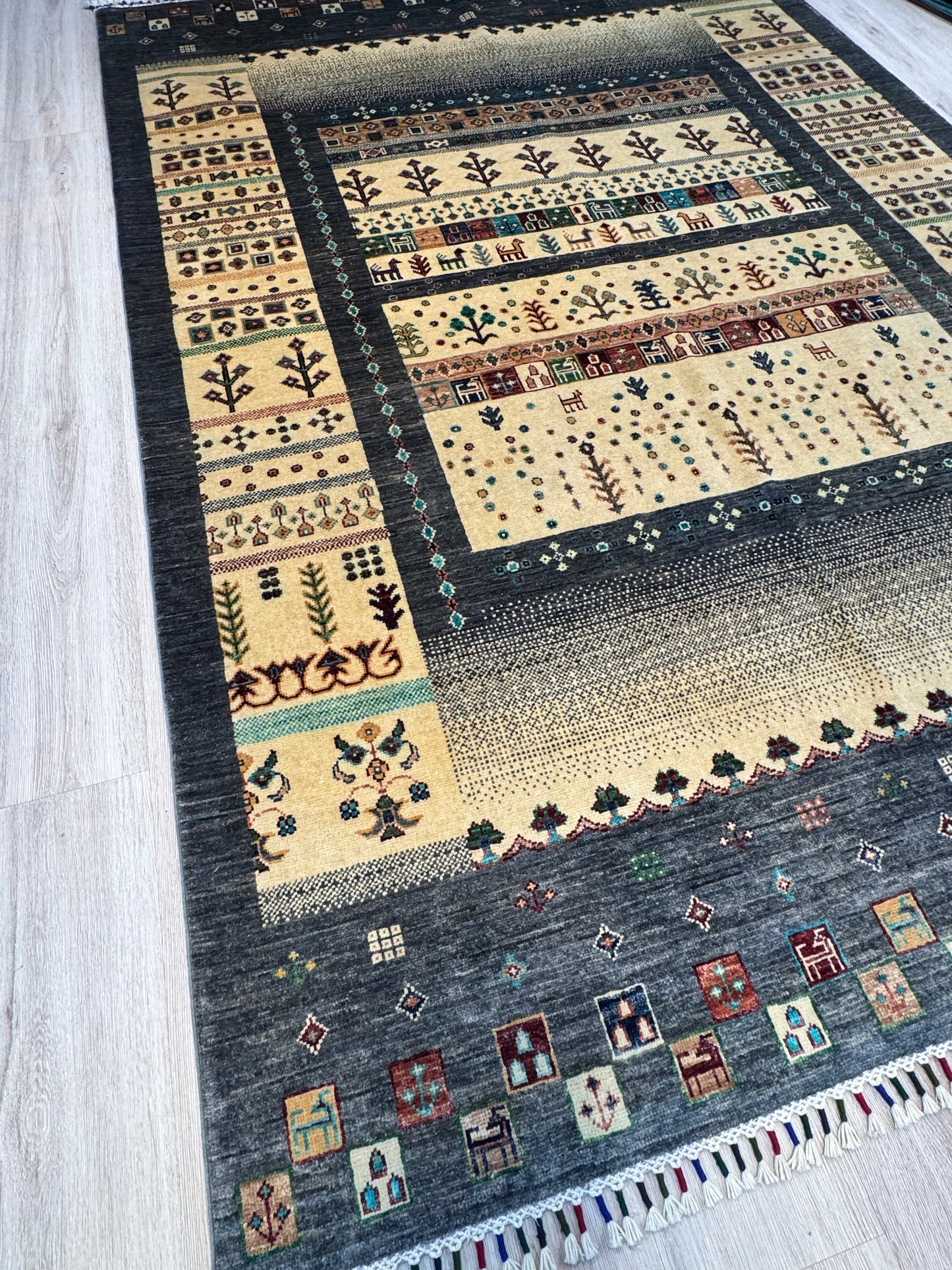 Wool Rug. Ancient Grace.