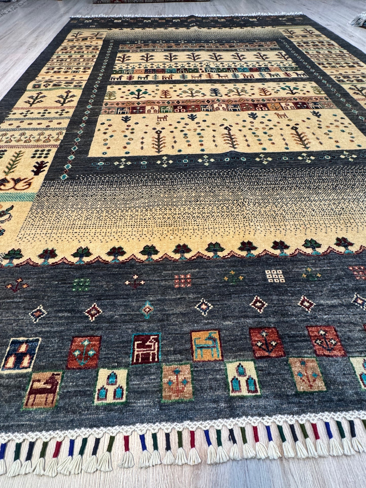 Wool Rug. Ancient Grace.