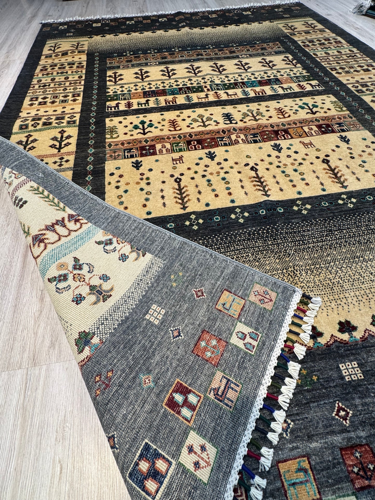 Wool Rug. Ancient Grace.