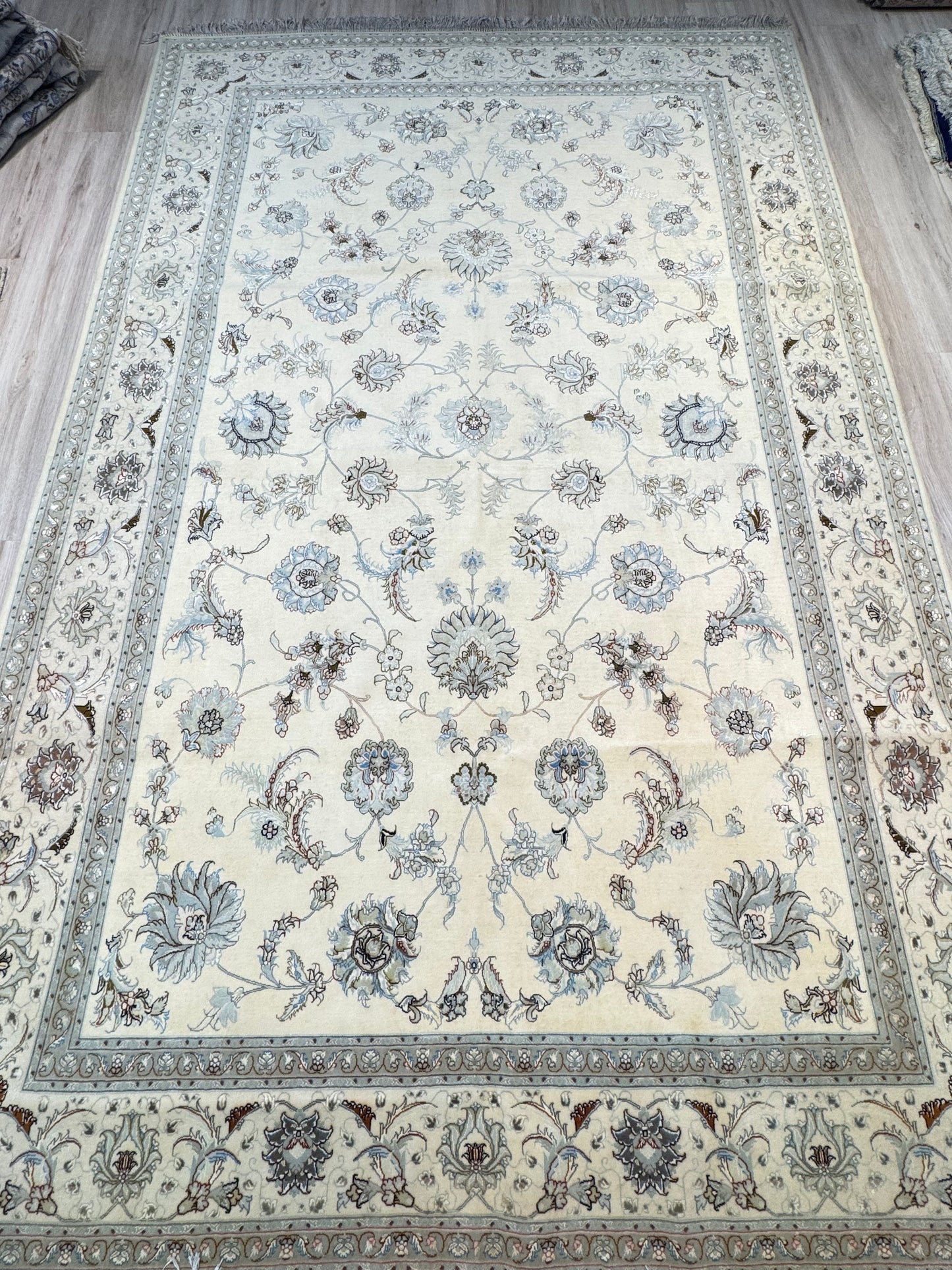 Wool Rug. Porcelain Bloom.