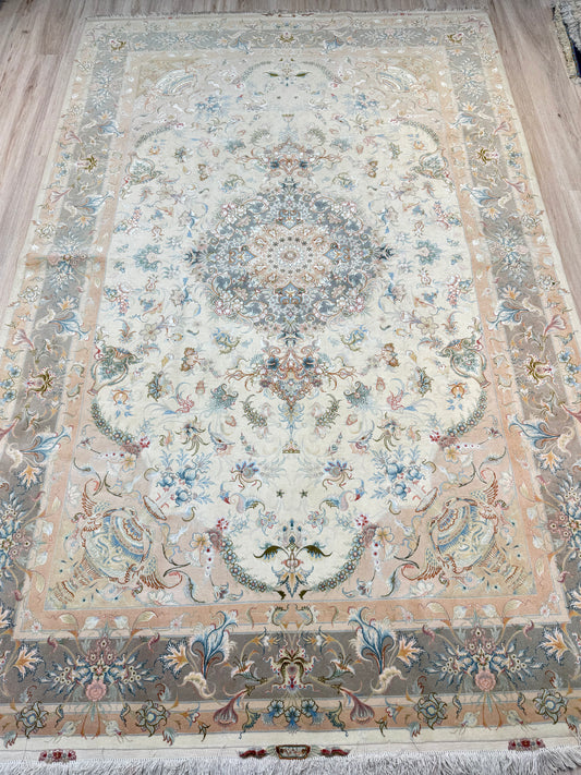 Wool Rug. Pearl of Persia.