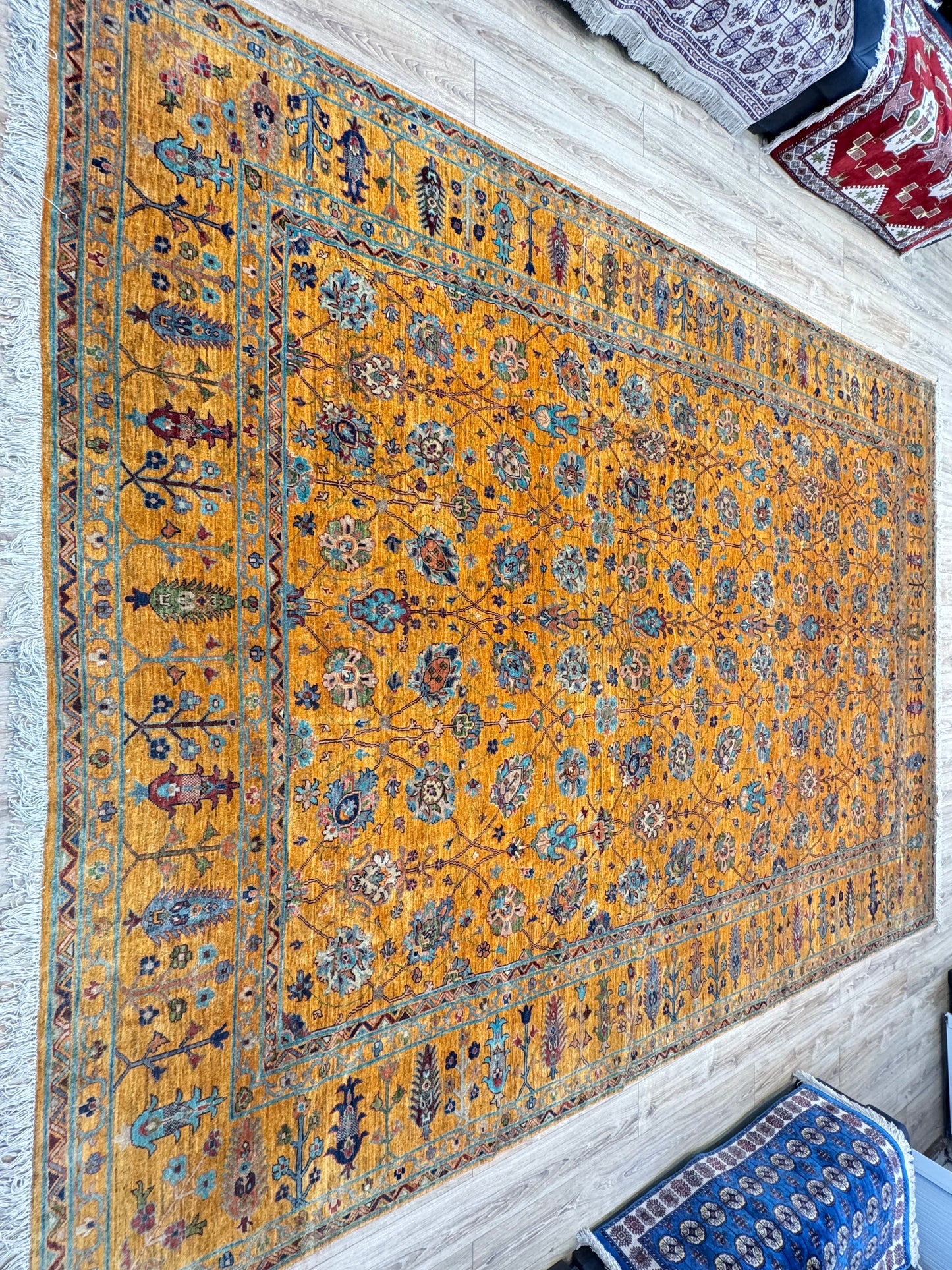 Wool Rug. Amber Garden.